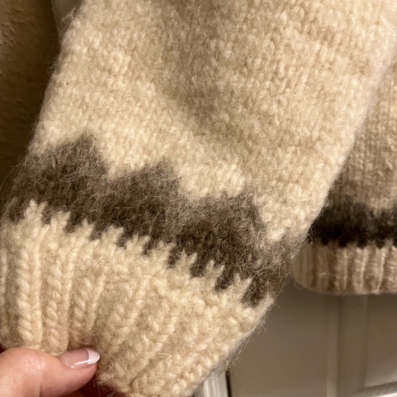 Classic Cream and Brown Zip-Front Wool Cardigan - Picture 6 of 10